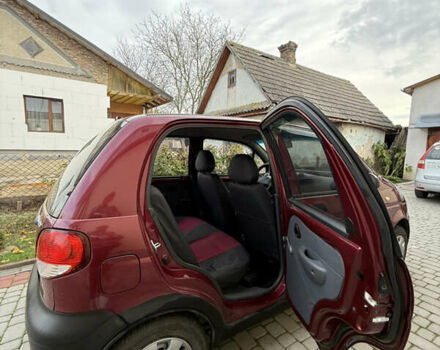 Червоний Деу Матіз, об'ємом двигуна 0.8 л та пробігом 107 тис. км за 2000 $, фото 34 на Automoto.ua