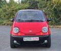 Красный Дэу Матиз, объемом двигателя 0.8 л и пробегом 120 тыс. км за 1702 $, фото 1 на Automoto.ua