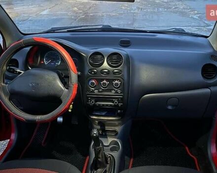 Деу Матіз 2013 у Песчанке на Automoto.ua Червоний Деу Матіз, об'ємом двигуна 0.8 л та пробігом 150 тис. км за 3200 $, фото 16 на Automoto.ua