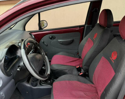 Червоний Деу Матіз, об'ємом двигуна 0.8 л та пробігом 107 тис. км за 2000 $, фото 24 на Automoto.ua