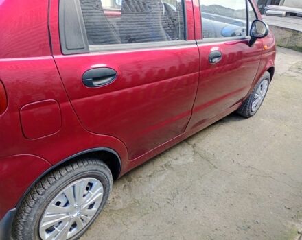 Красный Дэу Матиз, объемом двигателя 8 л и пробегом 60 тыс. км за 2500 $, фото 4 на Automoto.ua