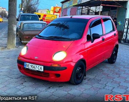 Красный Дэу Матиз, объемом двигателя 0.8 л и пробегом 175 тыс. км за 1299 $, фото 1 на Automoto.ua