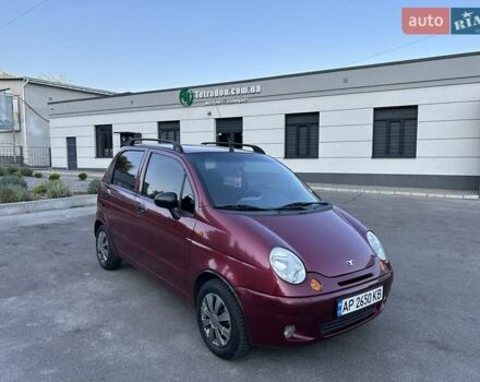 Красный Дэу Матиз, объемом двигателя 1 л и пробегом 180 тыс. км за 1650 $, фото 1 на Automoto.ua