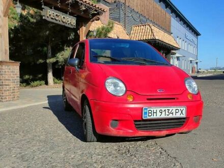 Красный Дэу Матиз, объемом двигателя 0.8 л и пробегом 160 тыс. км за 2100 $, фото 1 на Automoto.ua