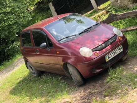 Деу Матіз 2006 у Хусте на Automoto.ua Червоний Деу Матіз, об'ємом двигуна 0.8 л та пробігом 100 тис. км за 1300 $, фото 1 на Automoto.ua