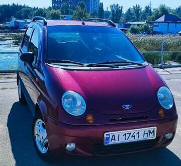 Красный Дэу Матиз, объемом двигателя 0.8 л и пробегом 115 тыс. км за 2000 $, фото 1 на Automoto.ua