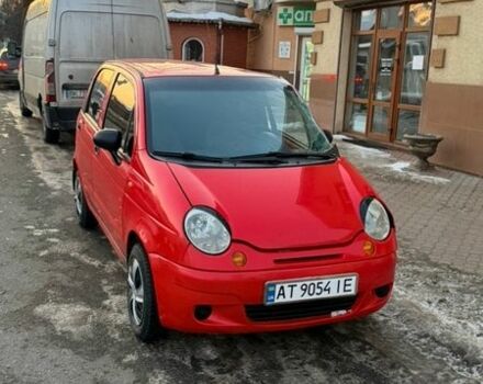 Красный Дэу Матиз, объемом двигателя 0.8 л и пробегом 100 тыс. км за 1100 $, фото 1 на Automoto.ua