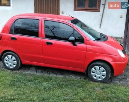 Красный Дэу Матиз, объемом двигателя 0.8 л и пробегом 99 тыс. км за 2500 $, фото 1 на Automoto.ua