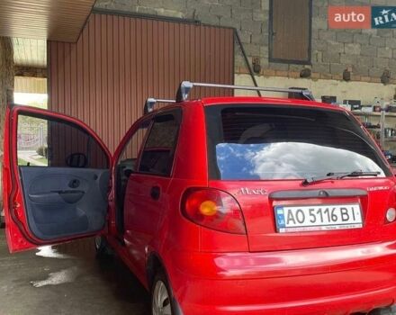 Красный Дэу Матиз, объемом двигателя 0.8 л и пробегом 124 тыс. км за 1800 $, фото 1 на Automoto.ua