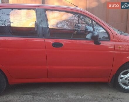 Красный Дэу Матиз, объемом двигателя 0.8 л и пробегом 136 тыс. км за 1800 $, фото 1 на Automoto.ua