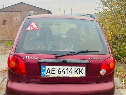 Красный Дэу Матиз, объемом двигателя 0.8 л и пробегом 125 тыс. км за 2200 $, фото 1 на Automoto.ua