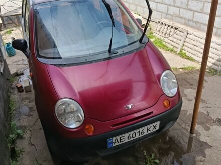 Деу Матіз 2007 у Кривому Розі на Automoto.ua Червоний Деу Матіз, об'ємом двигуна 0 л та пробігом 1 тис. км за 2200 $, фото 1 на Automoto.ua