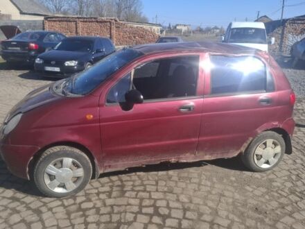 Красный Дэу Матиз, объемом двигателя 8 л и пробегом 100 тыс. км за 600 $, фото 1 на Automoto.ua