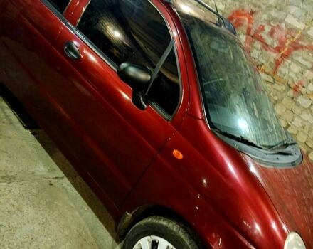 Красный Дэу Матиз, объемом двигателя 0.8 л и пробегом 176 тыс. км за 2300 $, фото 1 на Automoto.ua