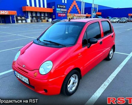 Красный Дэу Матиз, объемом двигателя 0.8 л и пробегом 145 тыс. км за 2950 $, фото 1 на Automoto.ua