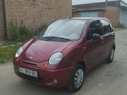 Красный Дэу Матиз, объемом двигателя 0.8 л и пробегом 125 тыс. км за 1800 $, фото 1 на Automoto.ua