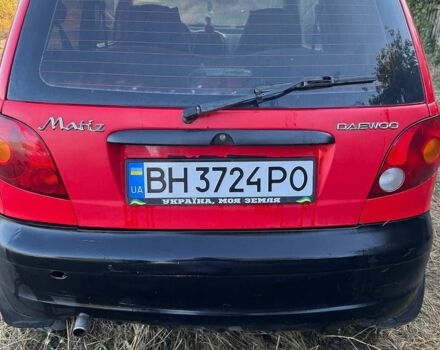 Красный Дэу Матиз, объемом двигателя 0.8 л и пробегом 150 тыс. км за 2300 $, фото 1 на Automoto.ua