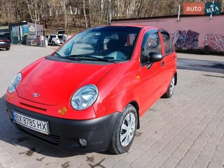 Деу Матіз 2008 у Хмельницькому на Automoto.ua Червоний Деу Матіз, об'ємом двигуна 0.8 л та пробігом 124 тис. км за 3300 $, фото 1 на Automoto.ua