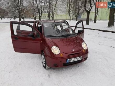 Дэу Матиз 2008 в Ровно на Automoto.ua Красный Дэу Матиз, объемом двигателя 0.8 л и пробегом 160 тыс. км за 1850 $, фото 1 на Automoto.ua