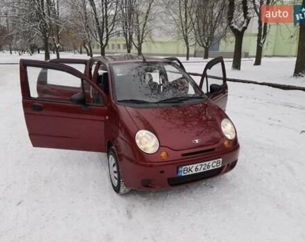 Красный Дэу Матиз, объемом двигателя 0.8 л и пробегом 160 тыс. км за 1850 $, фото 1 на Automoto.ua