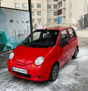 Красный Дэу Матиз, объемом двигателя 0.8 л и пробегом 116 тыс. км за 1900 $, фото 1 на Automoto.ua