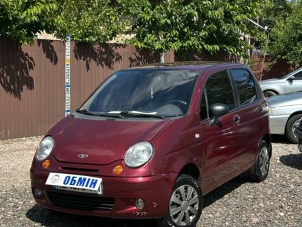 Деу Матіз 2008 у Кривому Розі на Automoto.ua Червоний Деу Матіз, об'ємом двигуна 0.8 л та пробігом 124 тис. км за 1700 $, фото 1 на Automoto.ua
