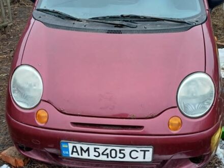 Деу Матіз 2008 у Бердичеве на Automoto.ua Червоний Деу Матіз, об'ємом двигуна 8 л та пробігом 180 тис. км за 550 $, фото 1 на Automoto.ua