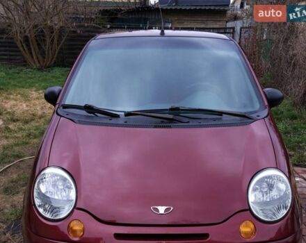 Красный Дэу Матиз, объемом двигателя 0.8 л и пробегом 163 тыс. км за 2400 $, фото 1 на Automoto.ua