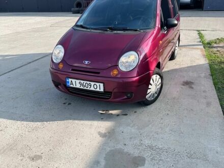 Деу Матіз 2008 у Переяславе-Хмельницком на Automoto.ua Червоний Деу Матіз, об'ємом двигуна 0.8 л та пробігом 106 тис. км за 2600 $, фото 1 на Automoto.ua