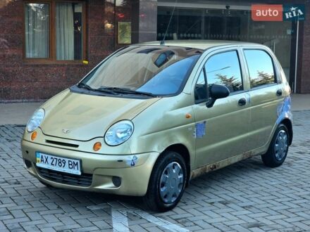 Красный Дэу Матиз, объемом двигателя 0.8 л и пробегом 93 тыс. км за 1200 $, фото 1 на Automoto.ua