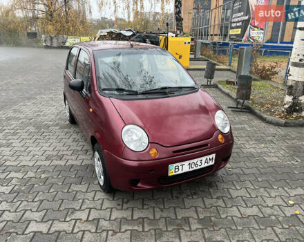 Красный Дэу Матиз, объемом двигателя 0.8 л и пробегом 65 тыс. км за 2500 $, фото 1 на Automoto.ua