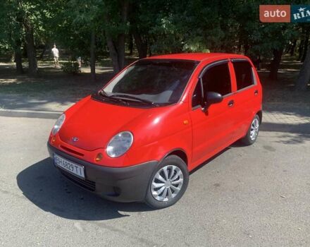 Красный Дэу Матиз, объемом двигателя 0.8 л и пробегом 152 тыс. км за 2500 $, фото 1 на Automoto.ua