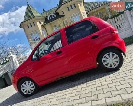 Красный Дэу Матиз, объемом двигателя 0.8 л и пробегом 69 тыс. км за 2700 $, фото 1 на Automoto.ua