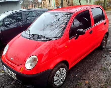 Красный Дэу Матиз, объемом двигателя 0.8 л и пробегом 121 тыс. км за 1800 $, фото 1 на Automoto.ua