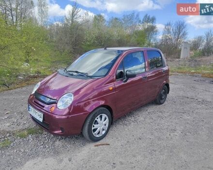 Красный Дэу Матиз, объемом двигателя 0.8 л и пробегом 124 тыс. км за 2300 $, фото 1 на Automoto.ua