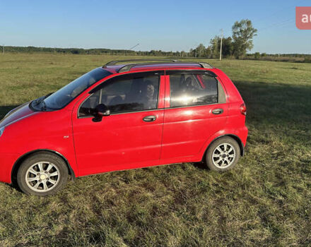 Красный Дэу Матиз, объемом двигателя 0.8 л и пробегом 74 тыс. км за 3300 $, фото 1 на Automoto.ua