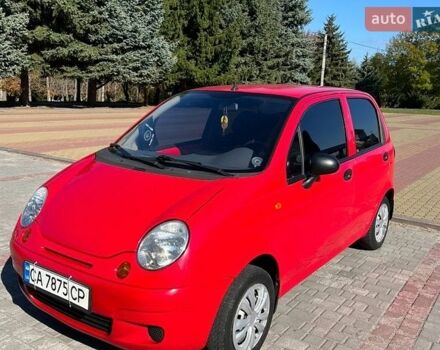 Красный Дэу Матиз, объемом двигателя 0.8 л и пробегом 64 тыс. км за 2500 $, фото 1 на Automoto.ua