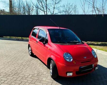 Красный Дэу Матиз, объемом двигателя 0.8 л и пробегом 48 тыс. км за 3300 $, фото 1 на Automoto.ua