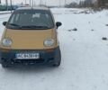 Желтый Дэу Матиз, объемом двигателя 0.8 л и пробегом 100 тыс. км за 2000 $, фото 1 на Automoto.ua