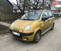 Желтый Дэу Матиз, объемом двигателя 1 л и пробегом 213 тыс. км за 1500 $, фото 3 на Automoto.ua