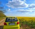 Желтый Дэу Матиз, объемом двигателя 0.8 л и пробегом 153 тыс. км за 2000 $, фото 1 на Automoto.ua