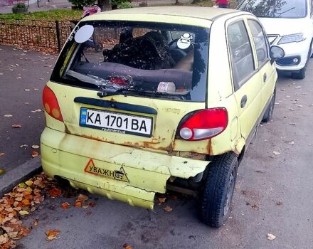 Желтый Дэу Матиз, объемом двигателя 0.8 л и пробегом 200 тыс. км за 1200 $, фото 1 на Automoto.ua