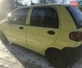Желтый Дэу Матиз, объемом двигателя 0.8 л и пробегом 125 тыс. км за 2800 $, фото 1 на Automoto.ua