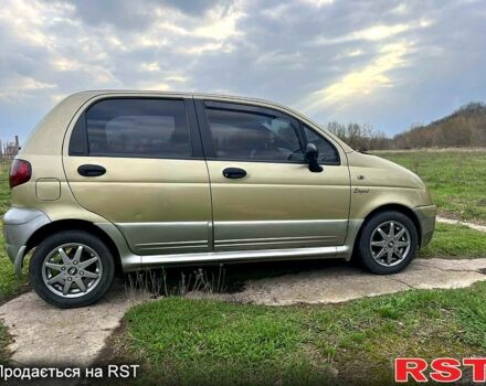 Жовтий Деу Матіз, об'ємом двигуна 1 л та пробігом 122 тис. км за 2250 $, фото 2 на Automoto.ua