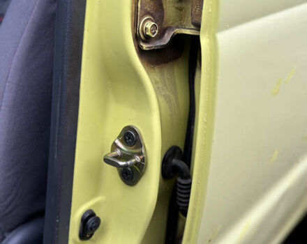 Жовтий Деу Матіз, об'ємом двигуна 0.77 л та пробігом 186 тис. км за 2400 $, фото 18 на Automoto.ua