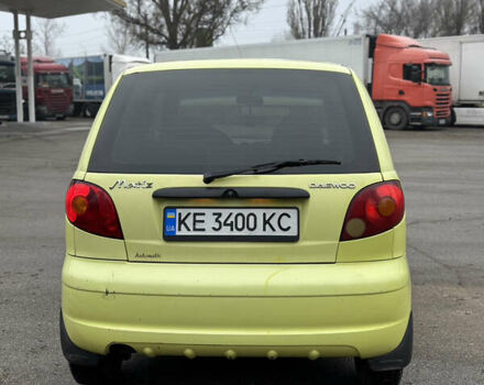 Жовтий Деу Матіз, об'ємом двигуна 0.77 л та пробігом 186 тис. км за 2400 $, фото 4 на Automoto.ua