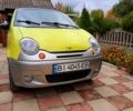 Желтый Дэу Матиз, объемом двигателя 0.8 л и пробегом 80 тыс. км за 2400 $, фото 1 на Automoto.ua