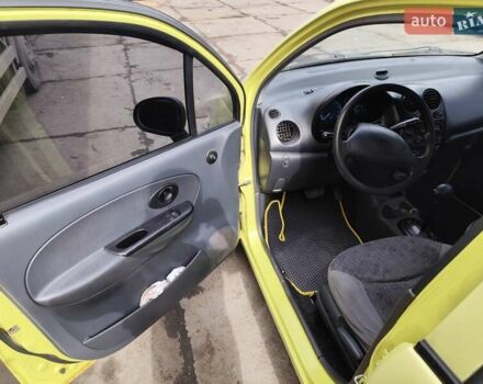 Желтый Дэу Матиз, объемом двигателя 0.8 л и пробегом 110 тыс. км за 2500 $, фото 8 на Automoto.ua