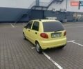 Жовтий Деу Матіз, об'ємом двигуна 0.8 л та пробігом 117 тис. км за 2550 $, фото 3 на Automoto.ua