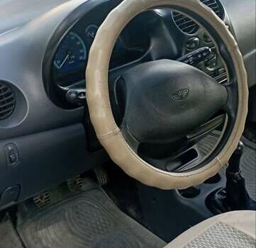 Желтый Дэу Матиз, объемом двигателя 0.8 л и пробегом 200 тыс. км за 1100 $, фото 13 на Automoto.ua